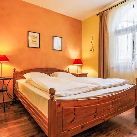 104 - Balatonszárszón 3 Hálószobás Luxus Saját Vízparttal Kiadó *