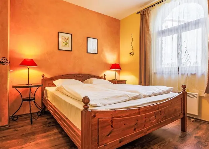 104 - Balatonszárszón 3 Hálószobás Luxus Saját Vízparttal Kiadó *