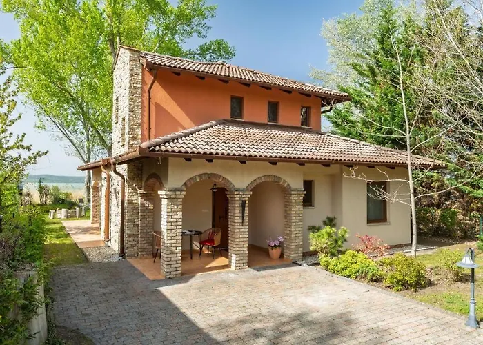 104 - Balatonszárszón 3 Hálószobás Luxus Saját Vízparttal Kiadó * Balatonszarszo