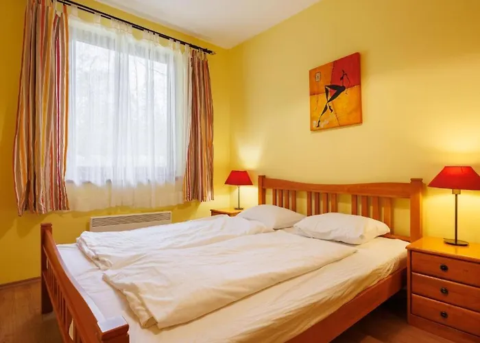 104 - Balatonszárszón 3 Hálószobás Luxus Saját Vízparttal Kiadó Villa Balatonszarszo